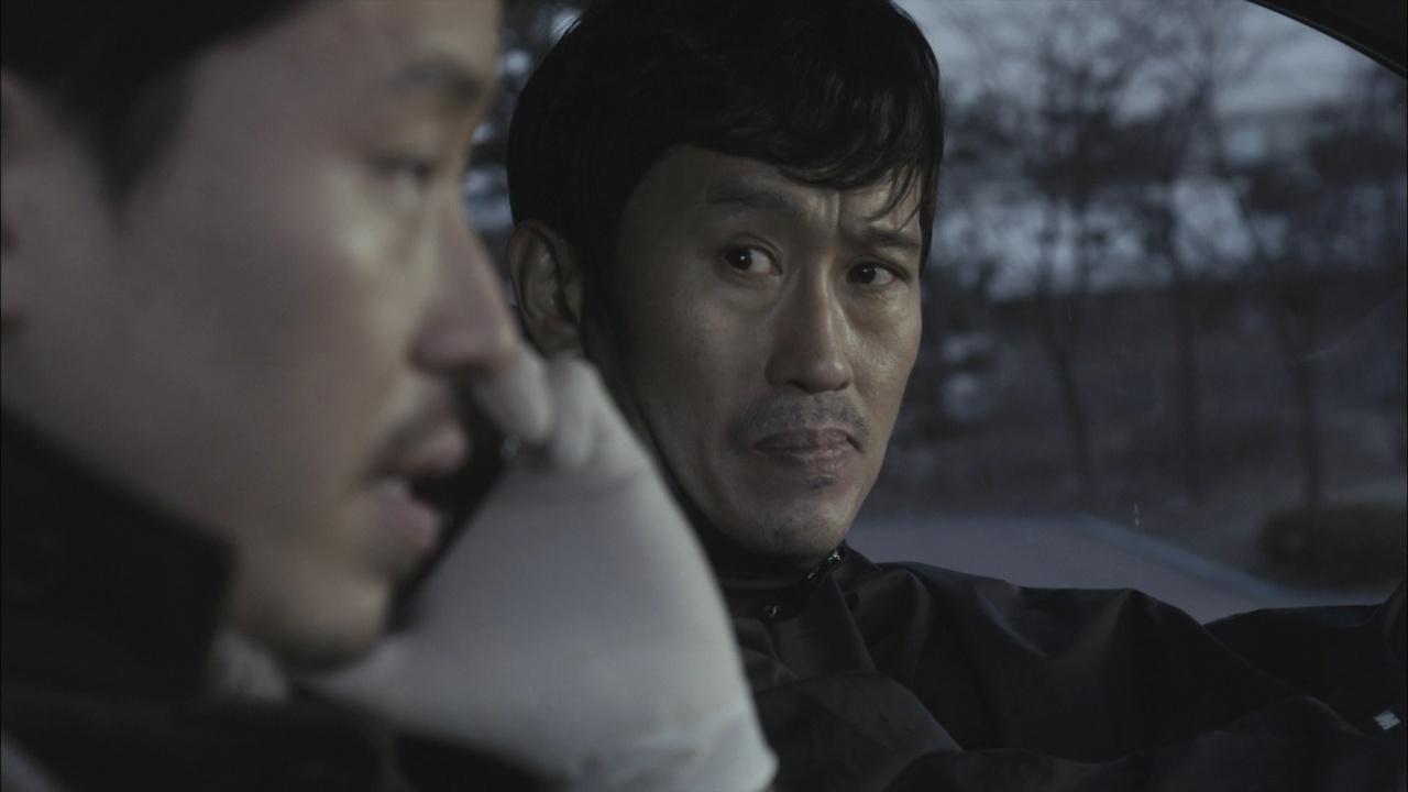 E04