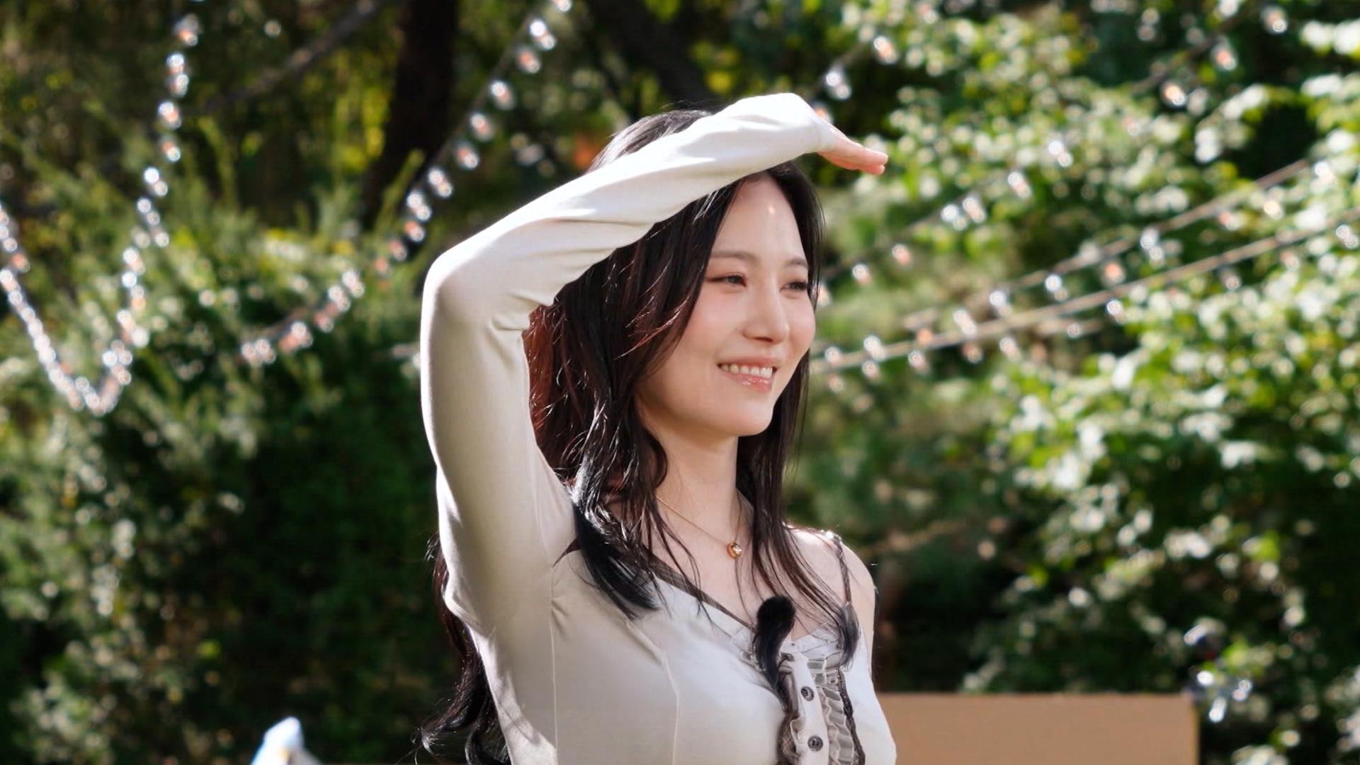 823회